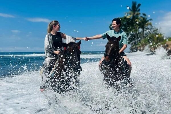 Bali Beach: Refreshing Tour In Indonesia